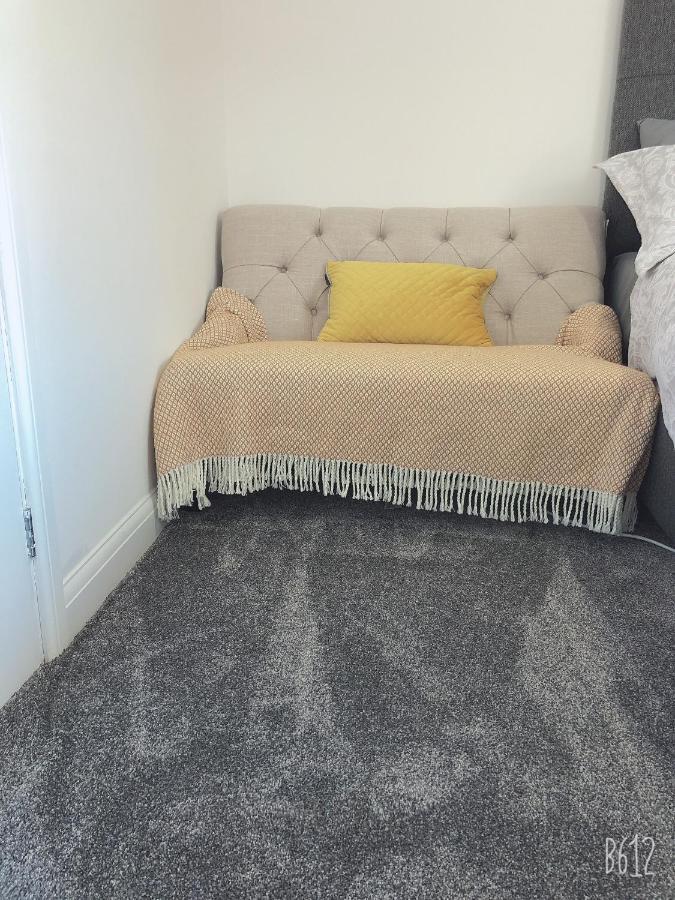 Flat 1 - Entire Modern Studio With En-Suite And Free Parking Close To Qmc, City Centre & Notts Uni Nottingham Ngoại thất bức ảnh