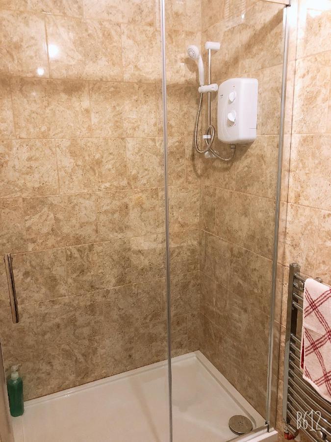 Flat 1 - Entire Modern Studio With En-Suite And Free Parking Close To Qmc, City Centre & Notts Uni Nottingham Ngoại thất bức ảnh